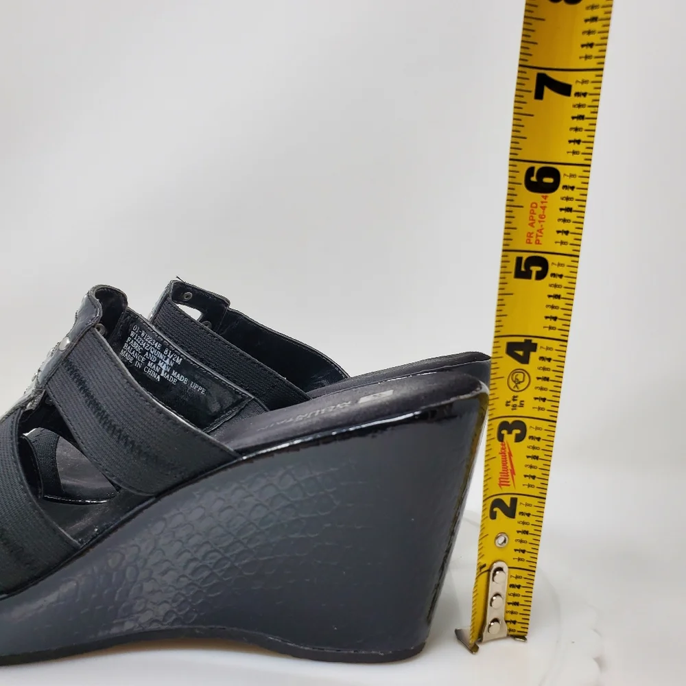 White Mountain Quinlan Wedge Heel Slip On Sandals Black Elastic Straps Size 8.5 - Picture 5 of 8